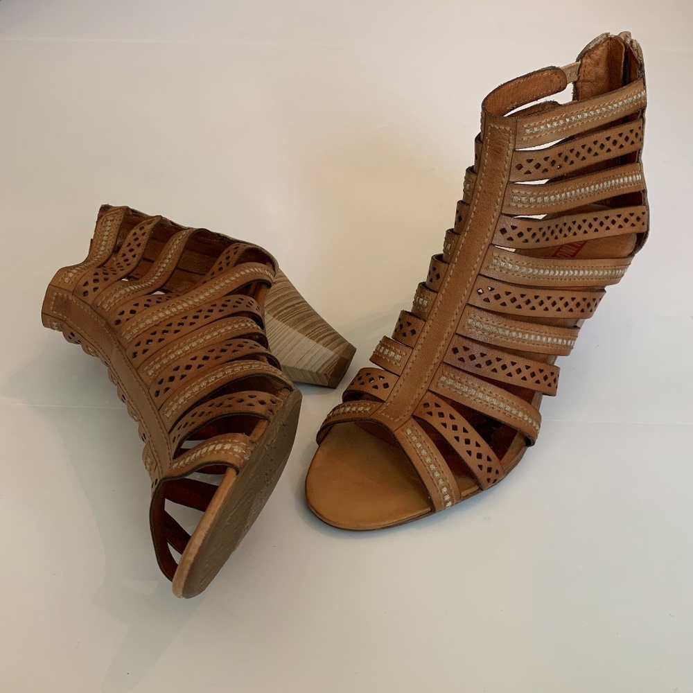 Pikolinos Gladiator Heeled Sandal Size 41/11